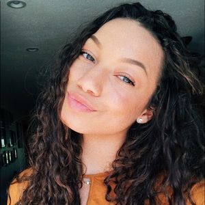 Meet your Posher, Alicia Greene